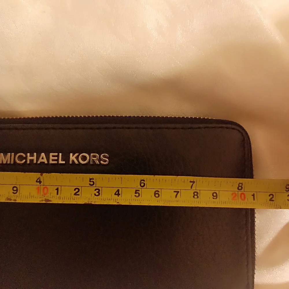 Michael Kors black pebbled leather accordion zippered wallet